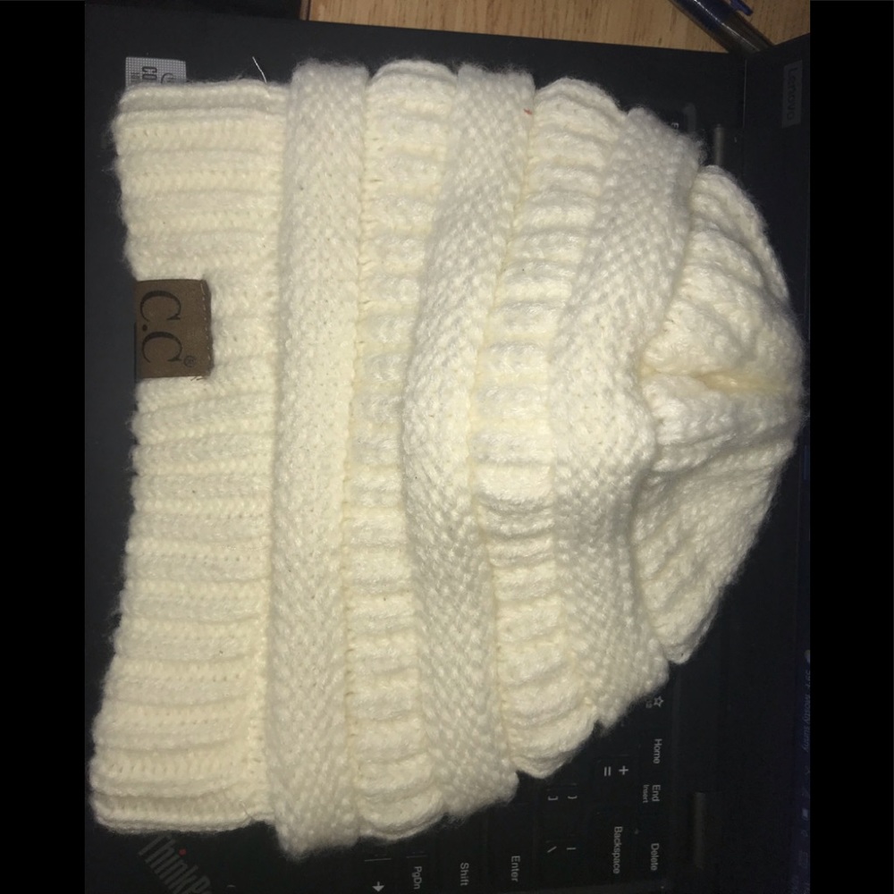 Cream colored CC beanie, only worn a few times